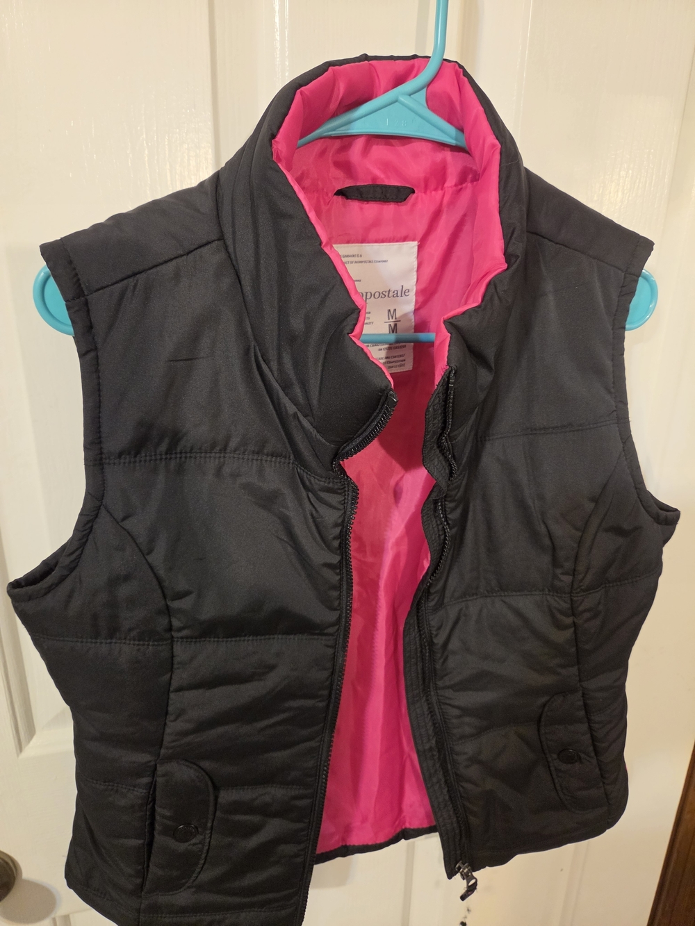 Aeropostale Black Puffer Vest with Pink Lining